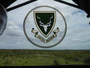 Het logo van het Krugerpark is gestileerd naar een afbeelding van de kop van een koedoe antilope met zijn prachtig gedraaide gewei. Fred Kruger 2012 195